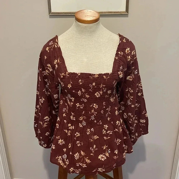 NWT!! Madewell - Lucie Smocked Square Neck Cotton Peplum Blouse in Dark Merlot - Picture 3 of 8